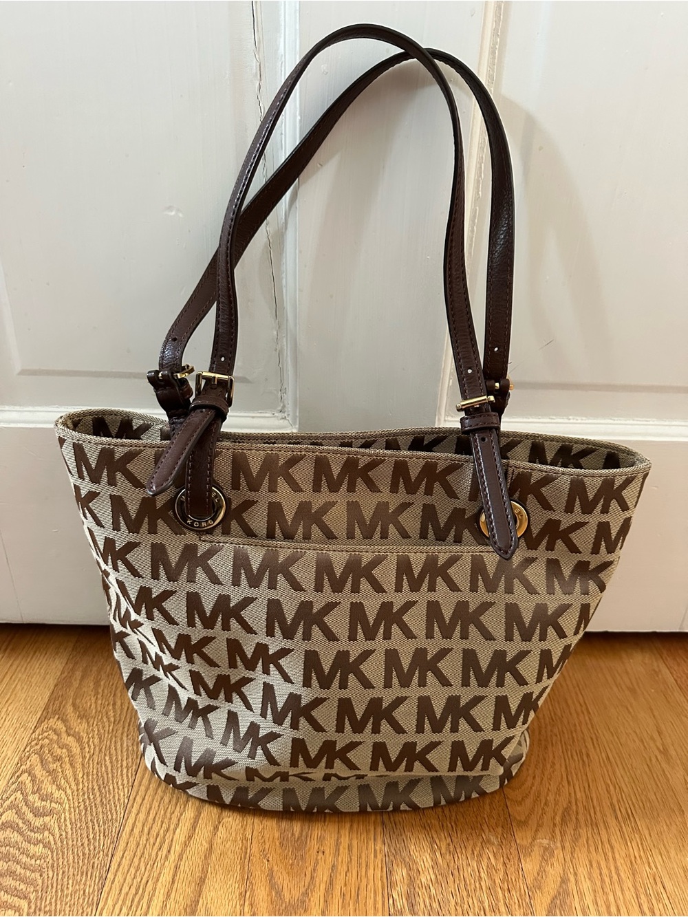 Michael Kors Logo Jet Set Tote Shoulder Bag